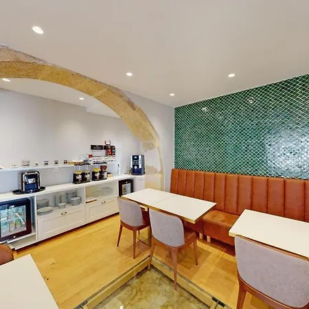 Casa Dos Oficios 호텔 4*