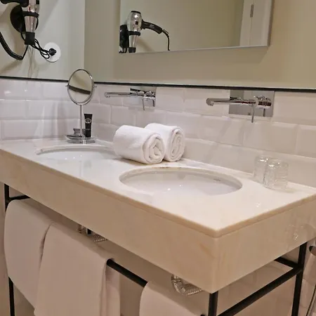 Casa Dos Oficios 호텔 4*