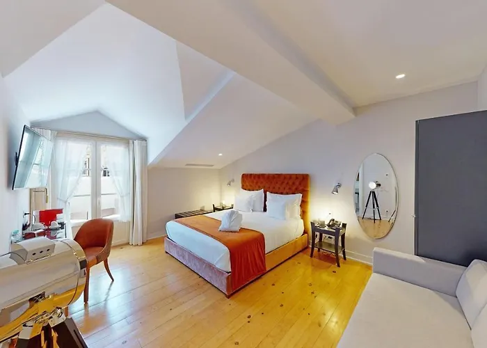 Casa Dos Oficios 4* تومار