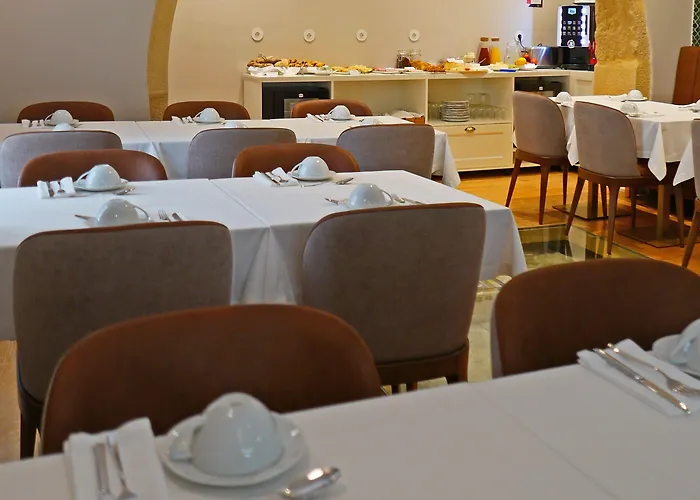 Casa Dos Oficios 4* 托马尔